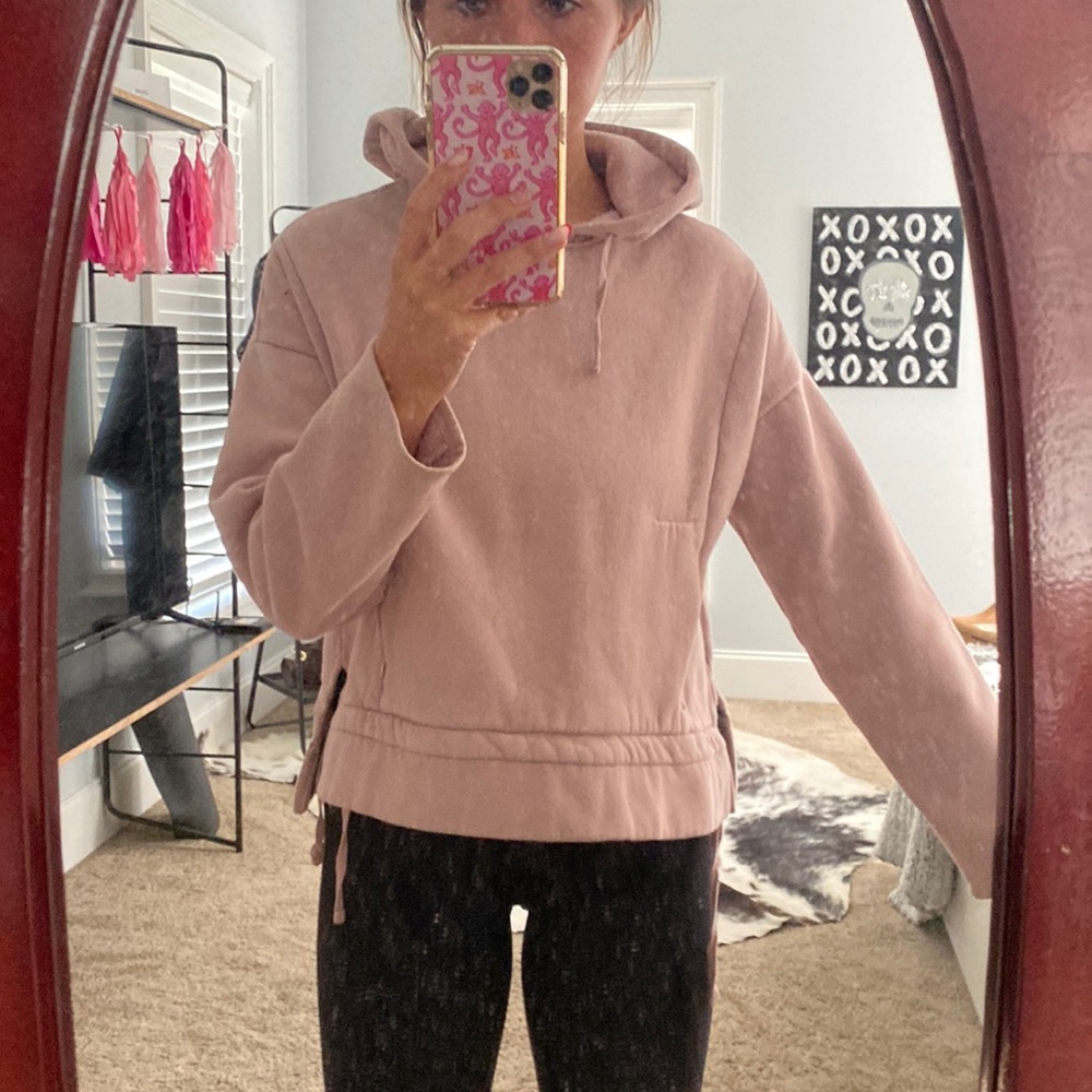 Fabletics sweatshirt pink